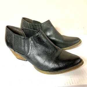 Very Volatile Jackson Black leather Western cowgirl Bootie women size 8